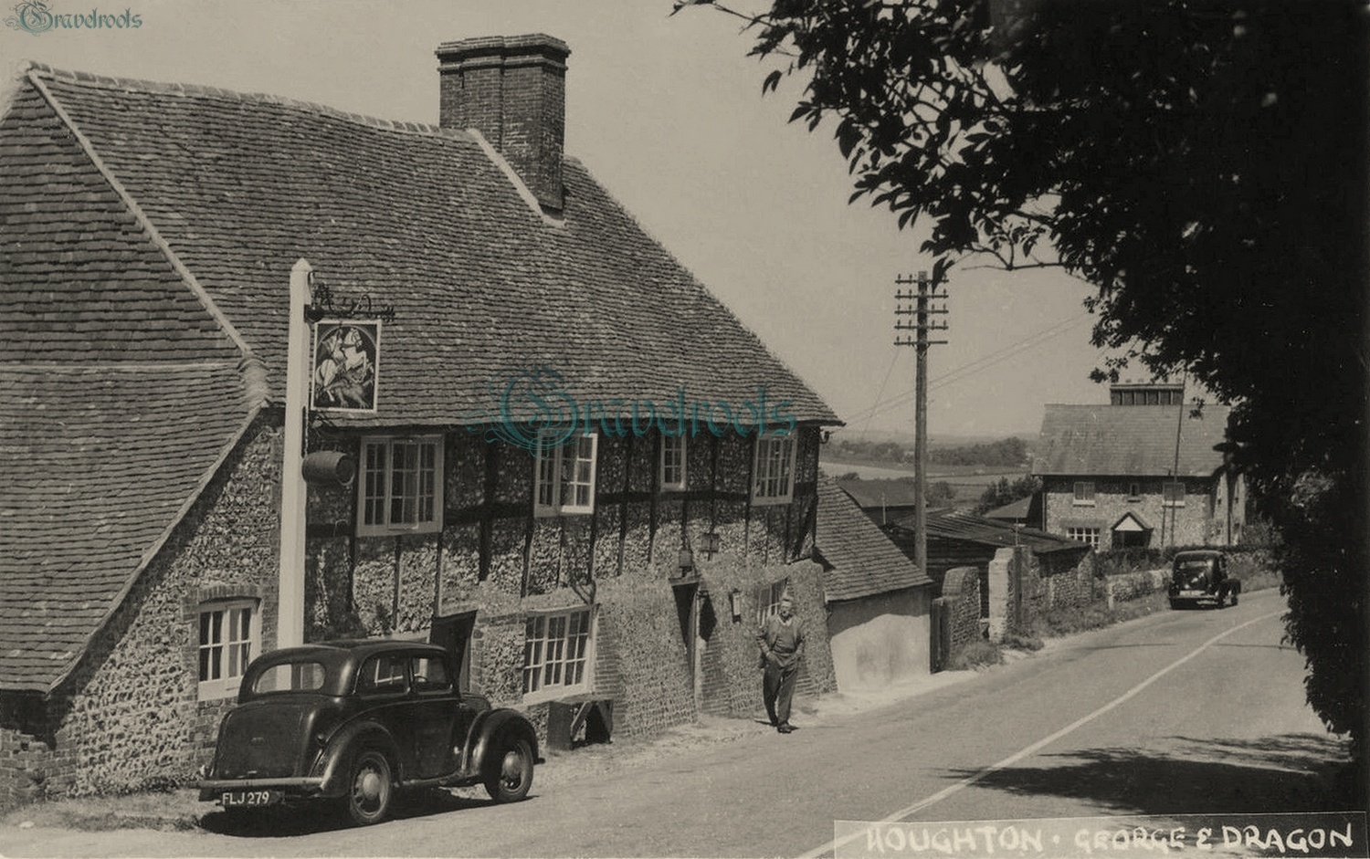 Old photos of George & Dragon Pub, Houghton, Nr Amberley - click image below to return