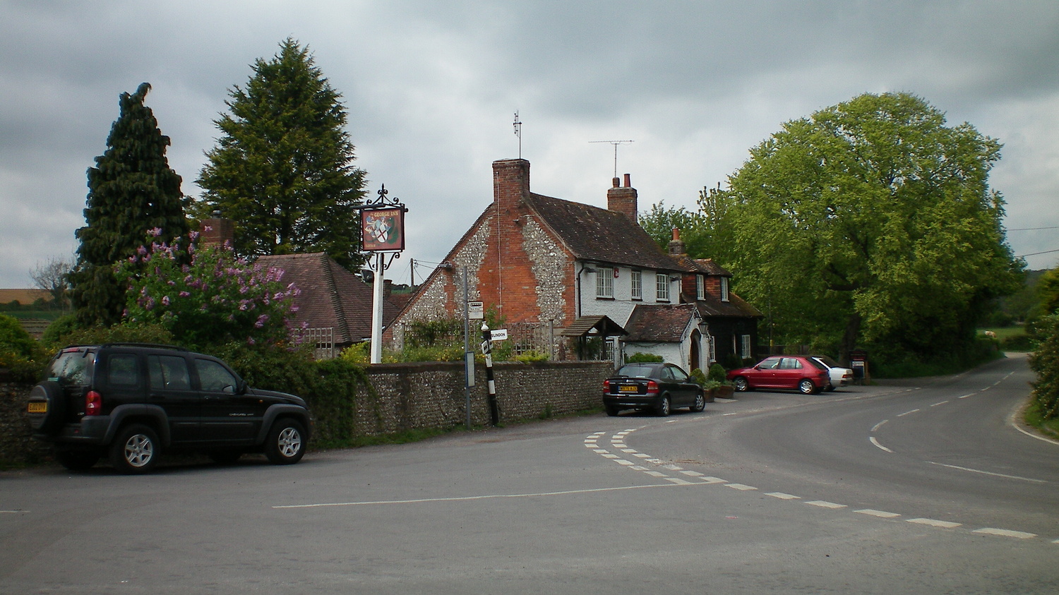 Old photos of The George Inn, Eartham, Sussex - click image below to return