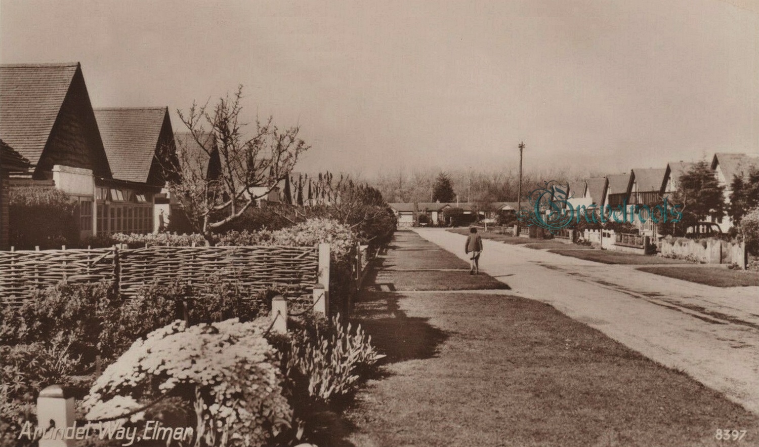 Arundel Way, Elmer, Middleton on Sea, Sussex - click image below to return