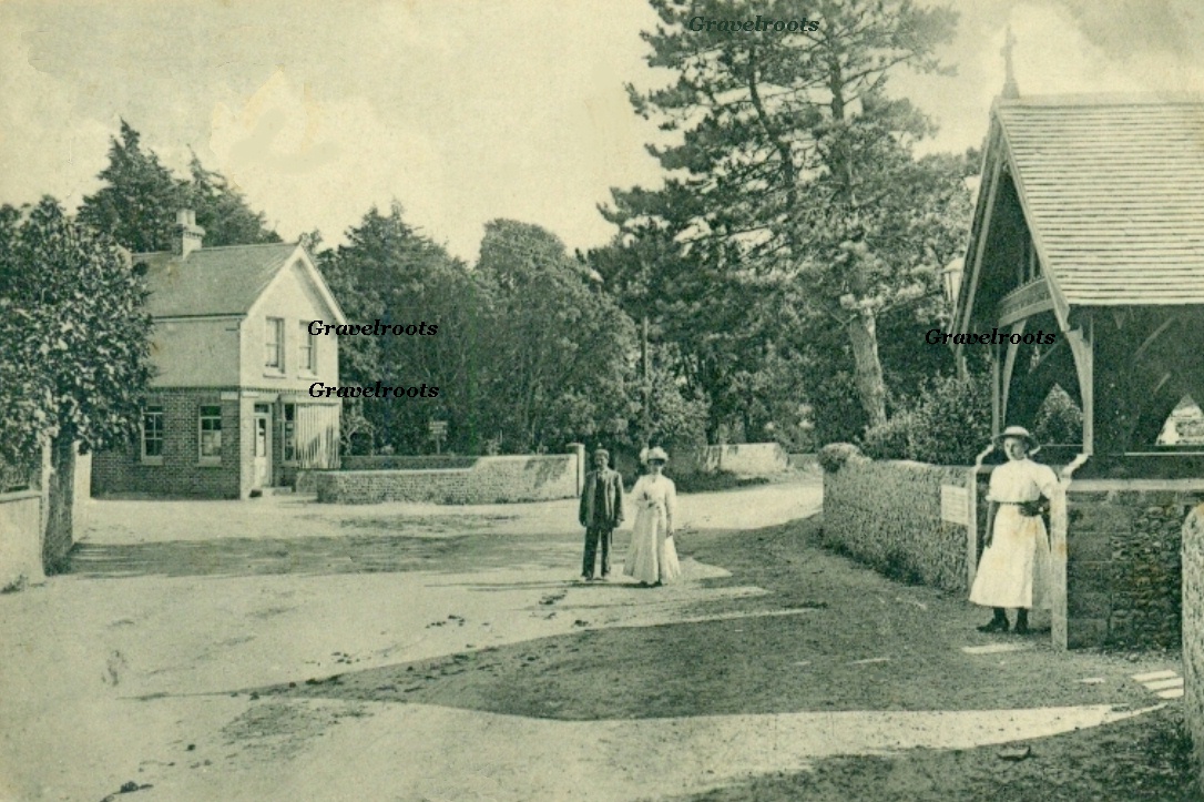 Old photo of Felpham Post Office  - further images below