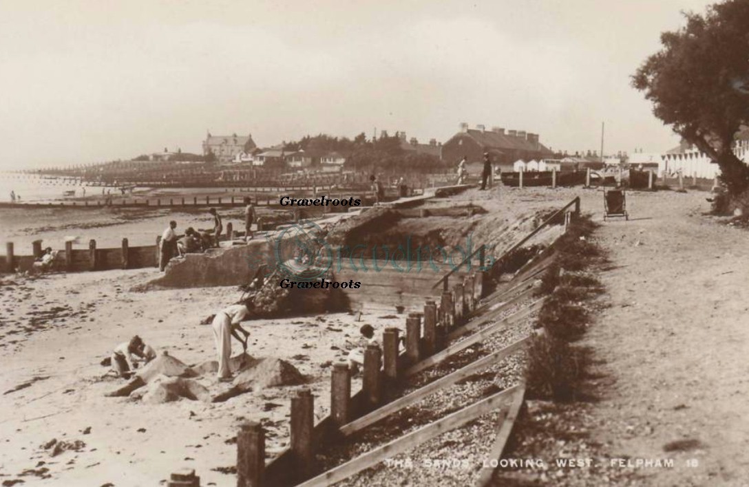 Old photo of Felpham Beach - click to return