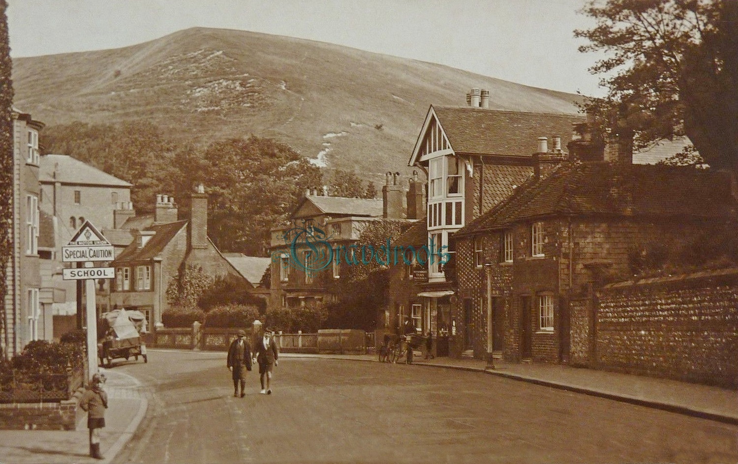 old photo of Malling Street, Lewes, Sussex - click image to return