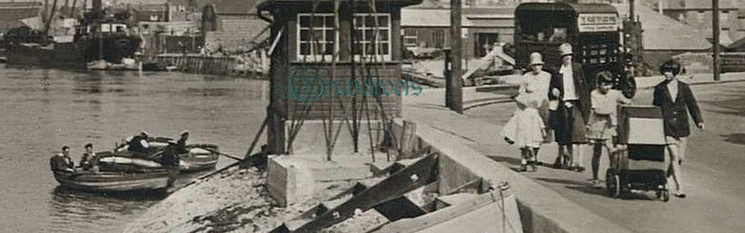 Pier Road, Littlehampton - click image to return