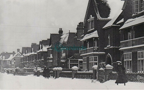Beach Road, Littlehampton