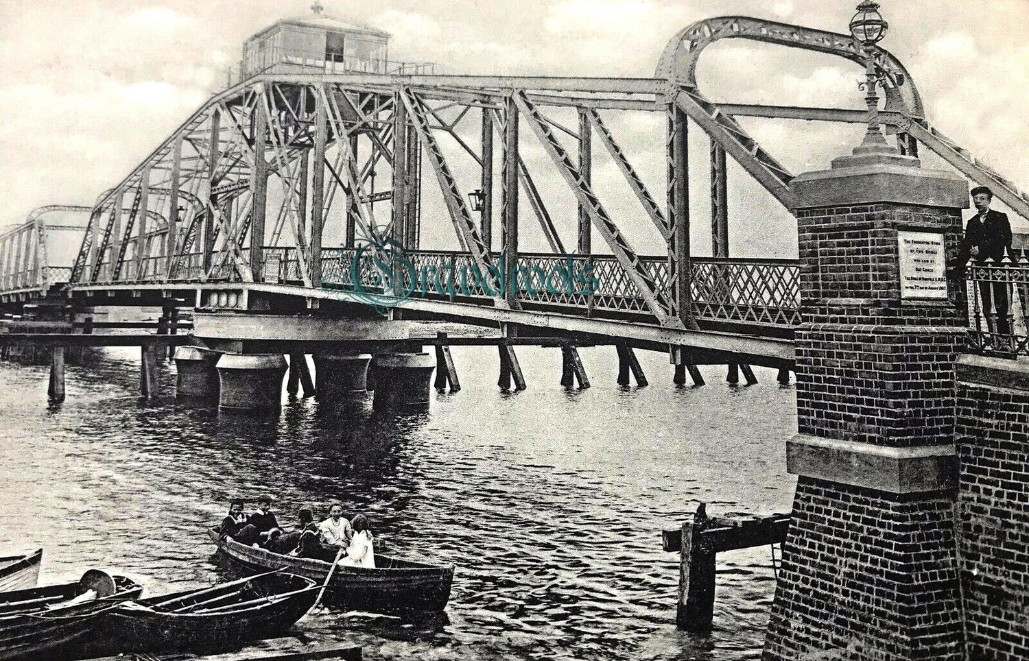  old photo of Littlehampton, Sussex - click image to return