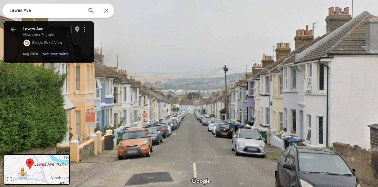 Lawes Avenue, Newhaven, Sussex - click image to return