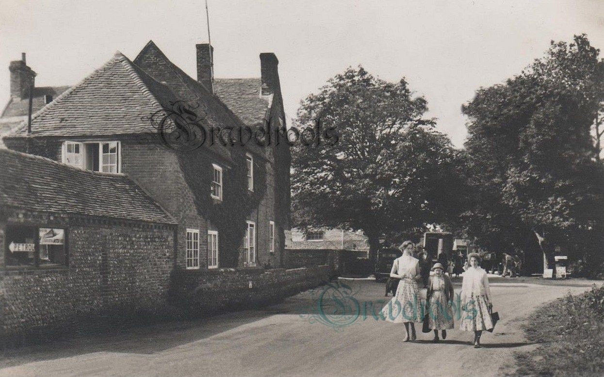 Church Farm Caravan site, Pagham, click image below to return