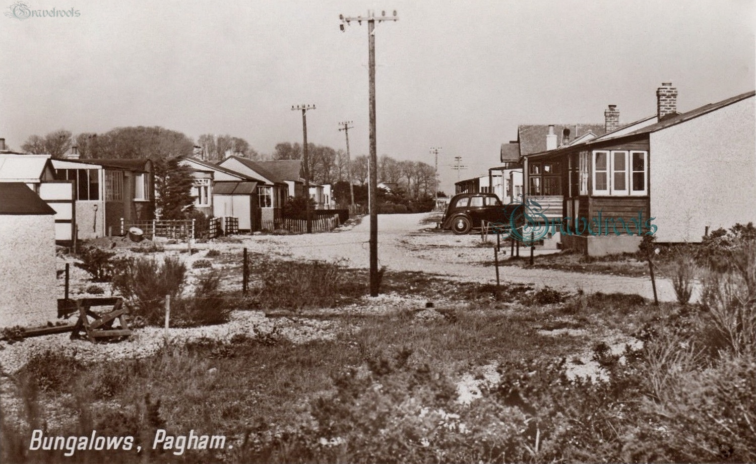  old photo of old railway carriage bungalows, Pagham, Sussex - click image to return