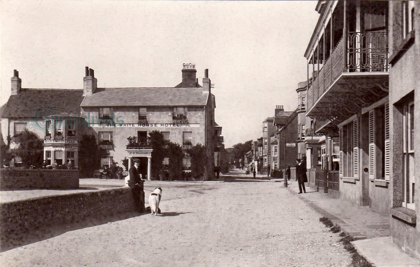 White Horse Hotel, old Rottingdean - click image below to return