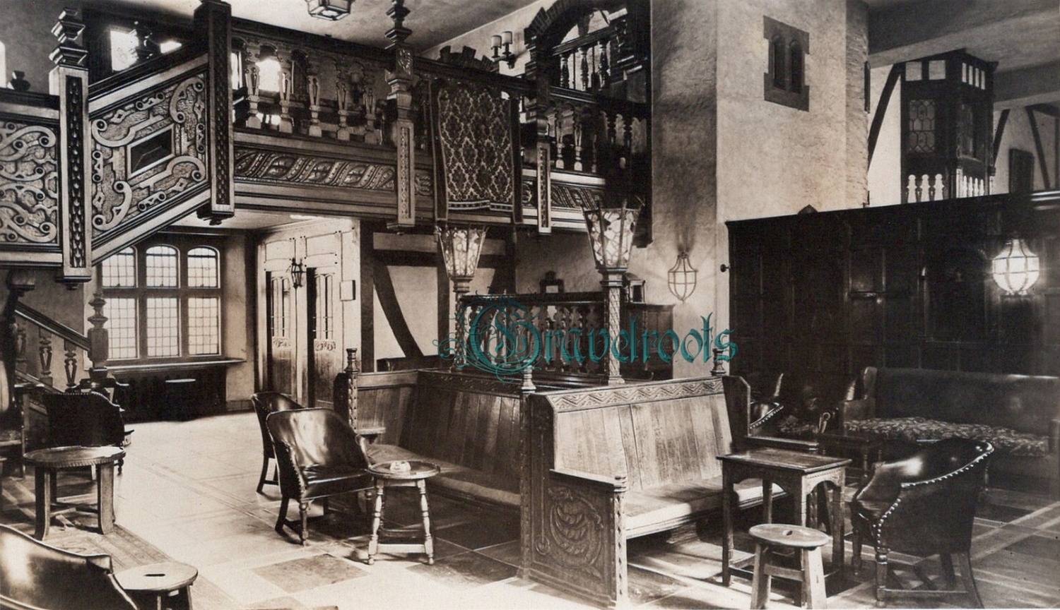 Old photo of King & Queen Pub interior, Brighton -  - click image below to return