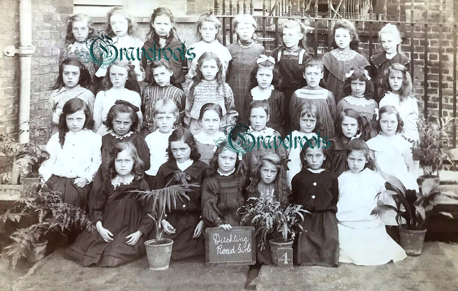 Old photo of  Brighton & Hove - click image below to return