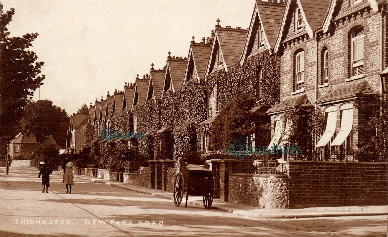 Old photo of New Park Road, Chichester - click image below to return