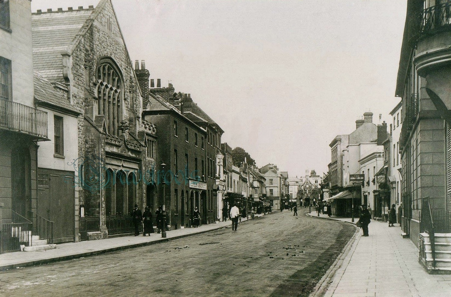 1920s old photo of South Street, Chichester, Sussex - click image to return