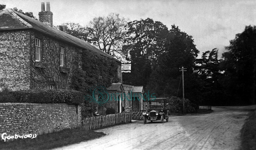 Richmond Arms Hotel