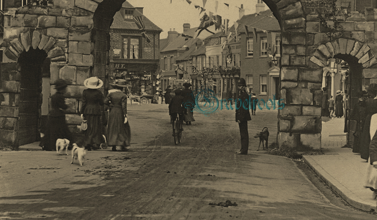 old photo of Eastgate, Chichester, Sussex - click image below to return