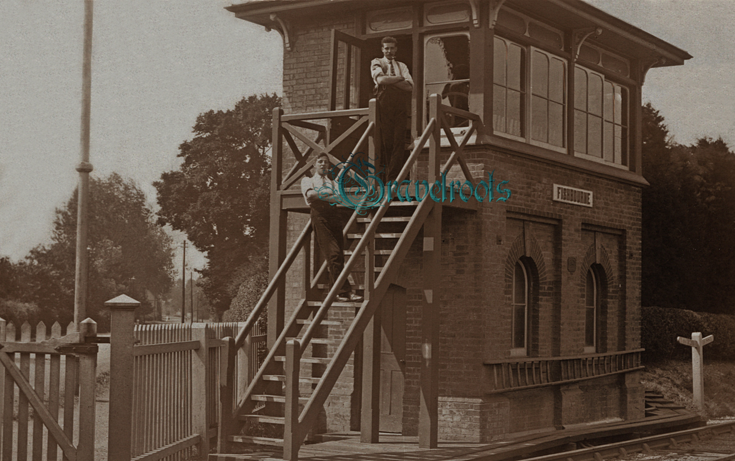 old photo of Signal Box, Fishbourne, Chichester, Sussex - click image to return