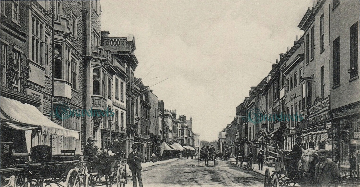  old photo of East Street, Chichester, Sussex - click image to return
