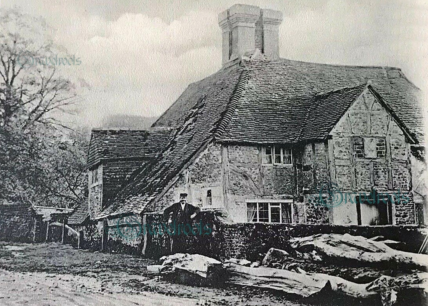 old photo of Challen's Yard, Easebourne Street, Upper Easebourne, Sussex - click image below to return