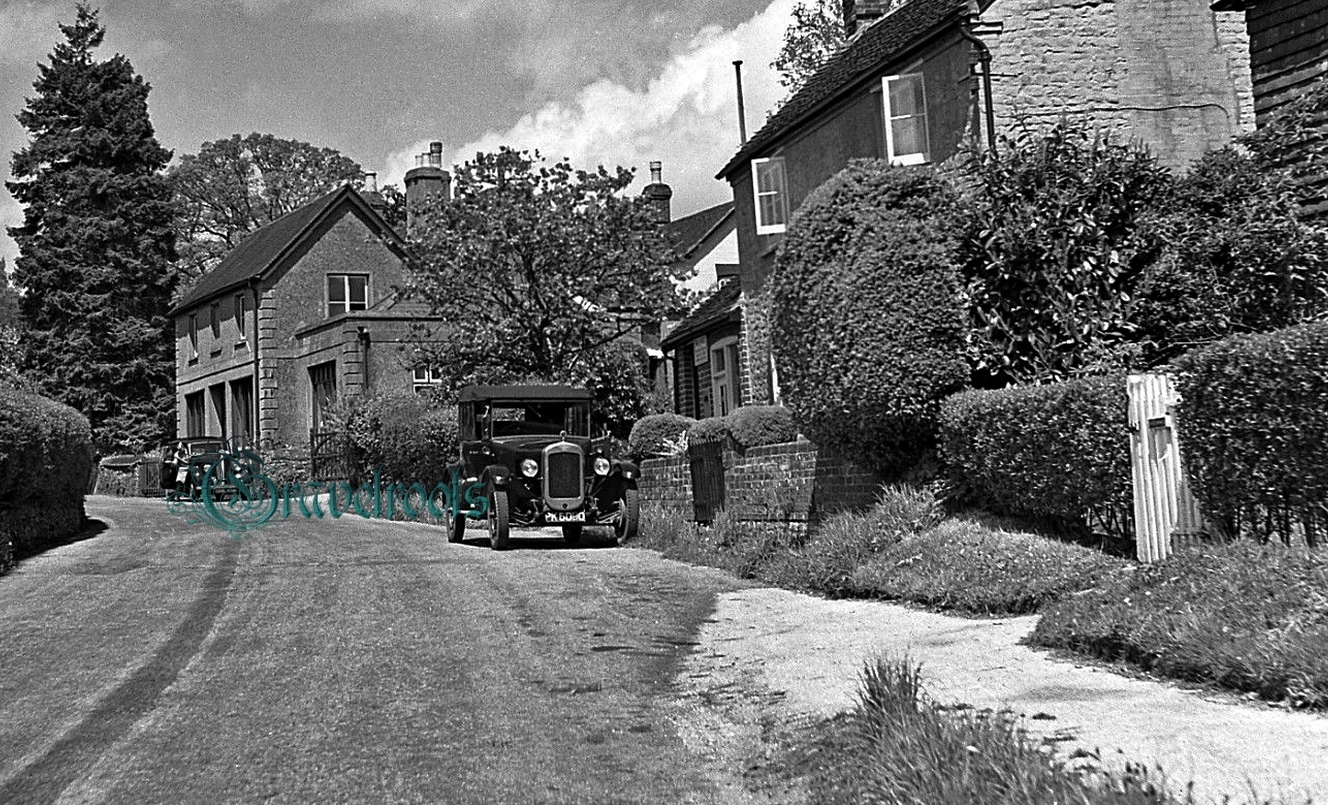 old photo of Lower Street, Fittleworth, Sussex - click image below to return
