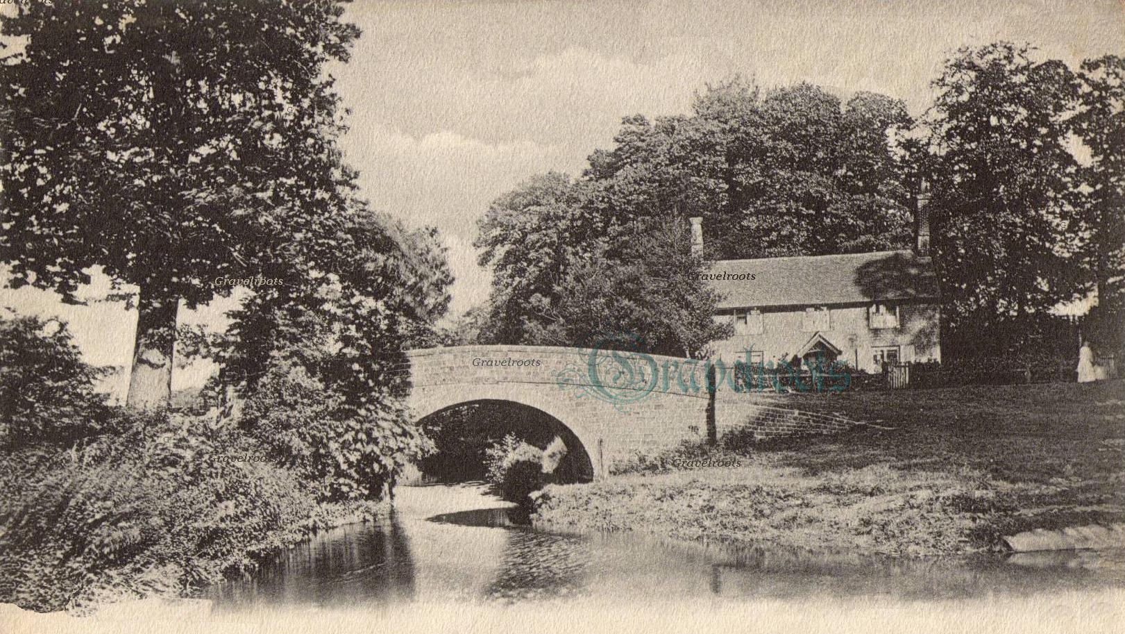 Wharf Cottage, Midhurst, Sussex -
click image to return