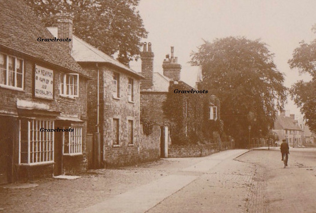 North Street, Midhurst - scroll down