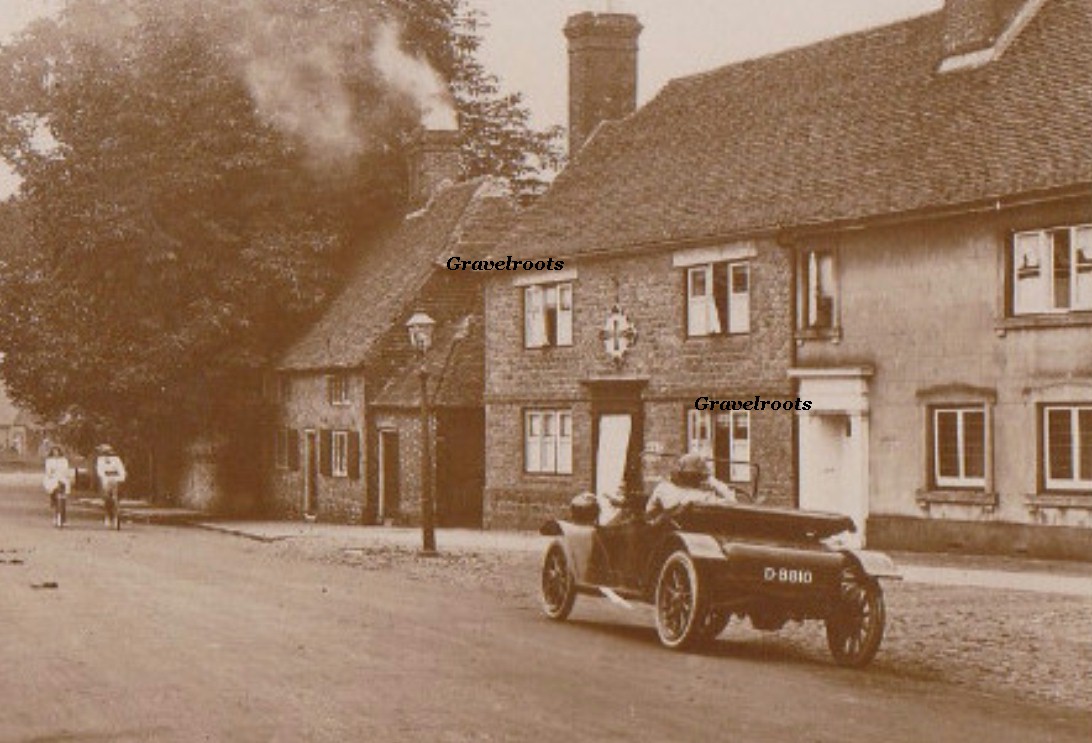 North Street, Midhurst - scroll down