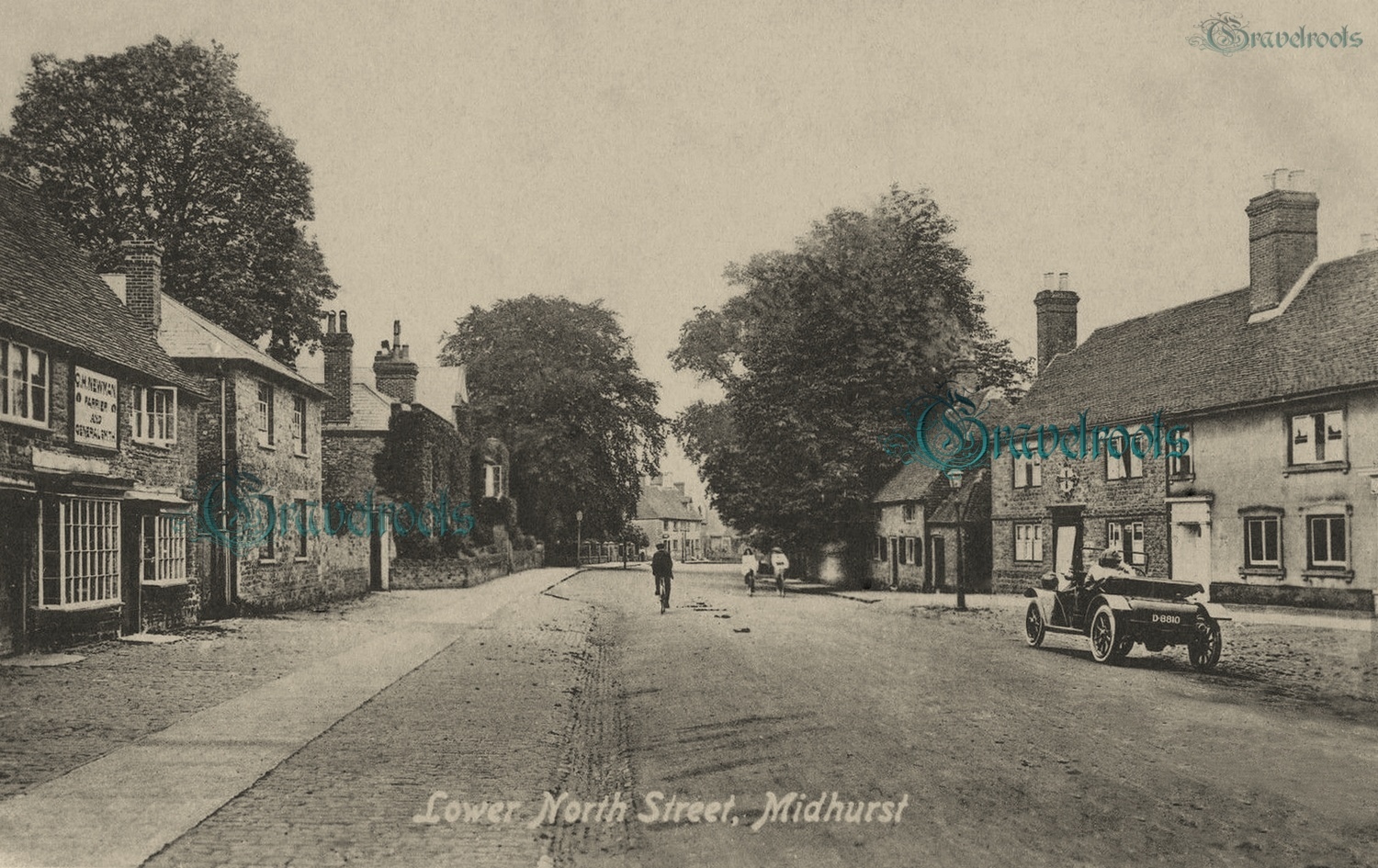 North Street, Midhurst - scroll down