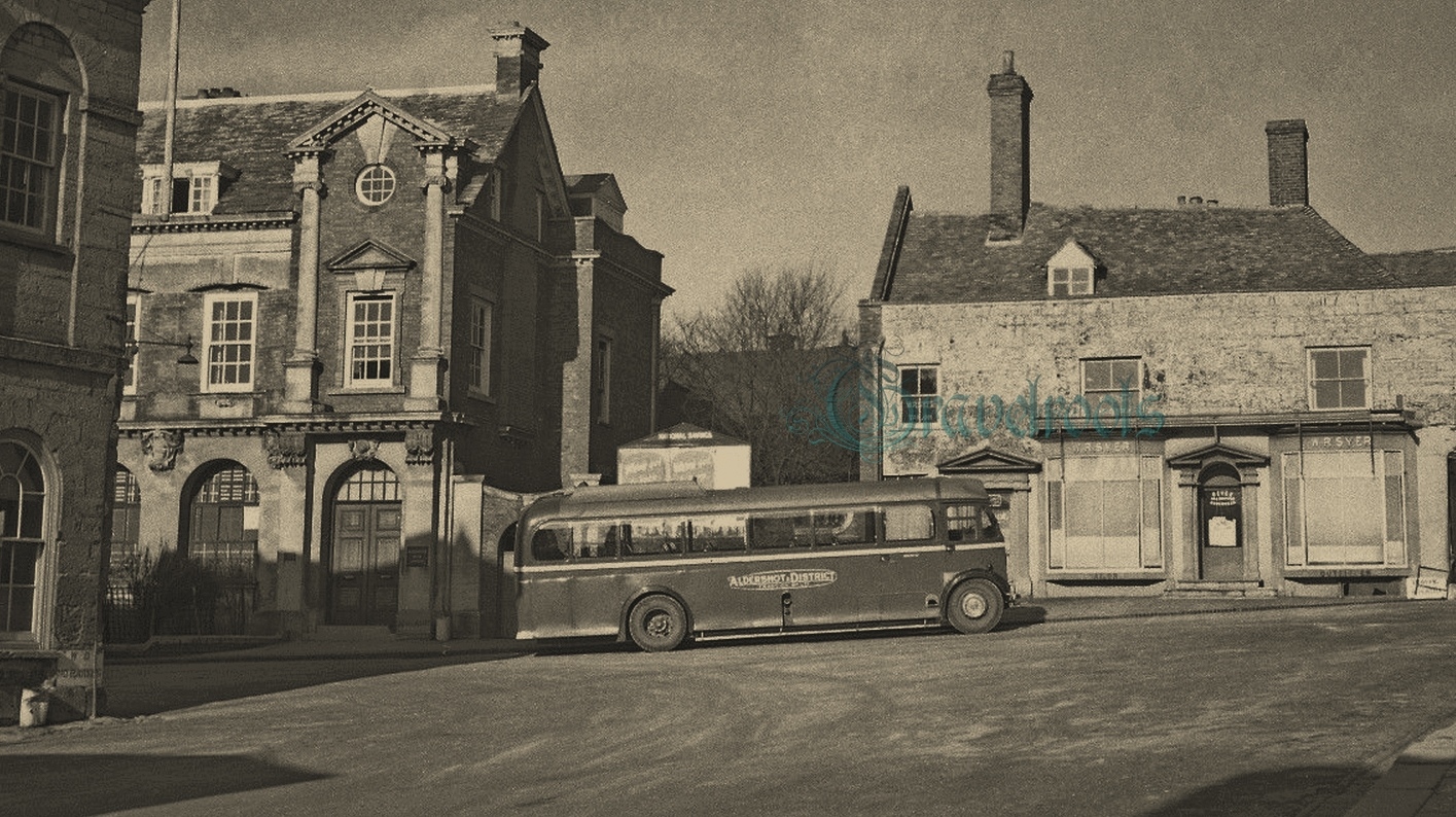  old photo of The Square, Petworth, Sussex - click image to return