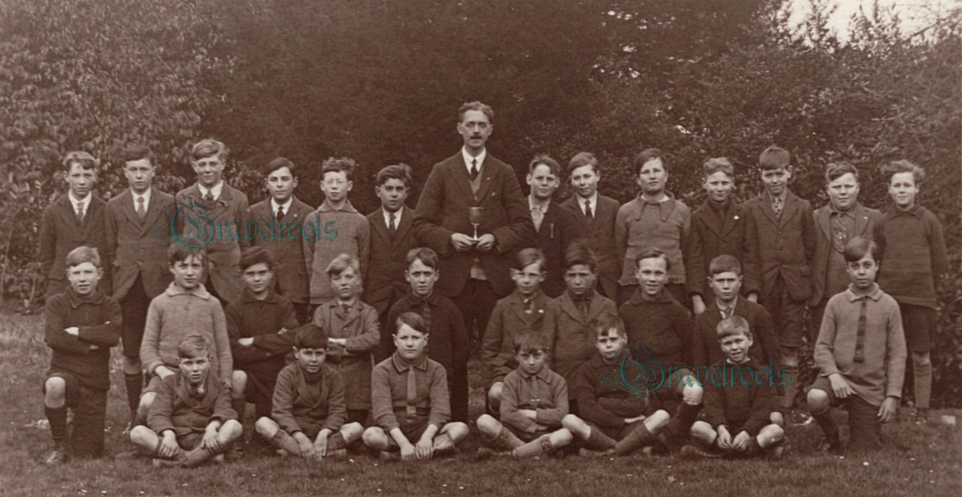  old photos of Petworth Boys School Choir, Sussex - click image to return