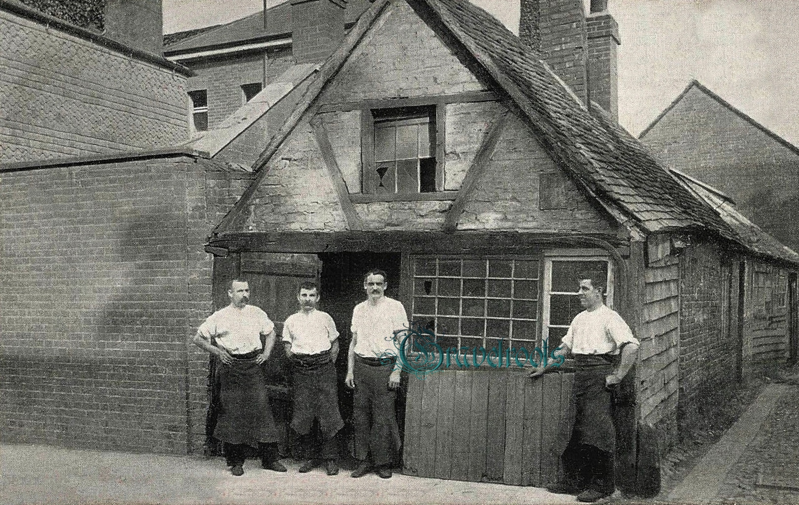  old photo of Smithy,  High Street, Guildford, Surrey - click image to return