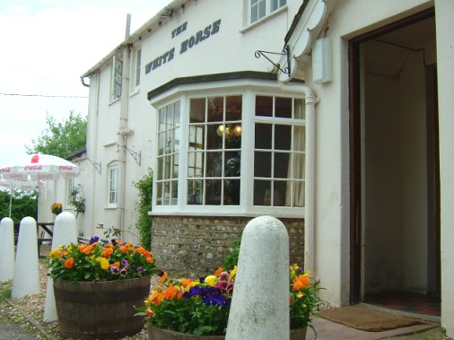 Photos- Phil Dixon 2008
&copy; gravelroots.net