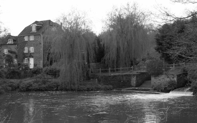 &copy; Judi Lion - Southdowns Hotel Fire, Dumpford, Trotton